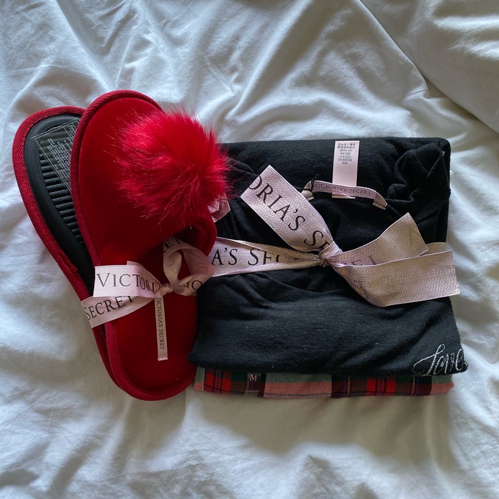 Victoria’s Secret Christmas Pajama Bundle 🎄💋